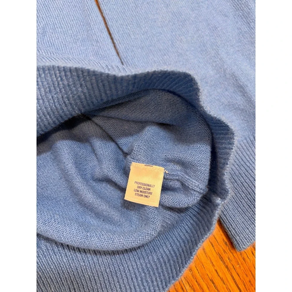 Club Room Estate Cashmere V-Neck Sweater M Light Blue 100% Cashmere